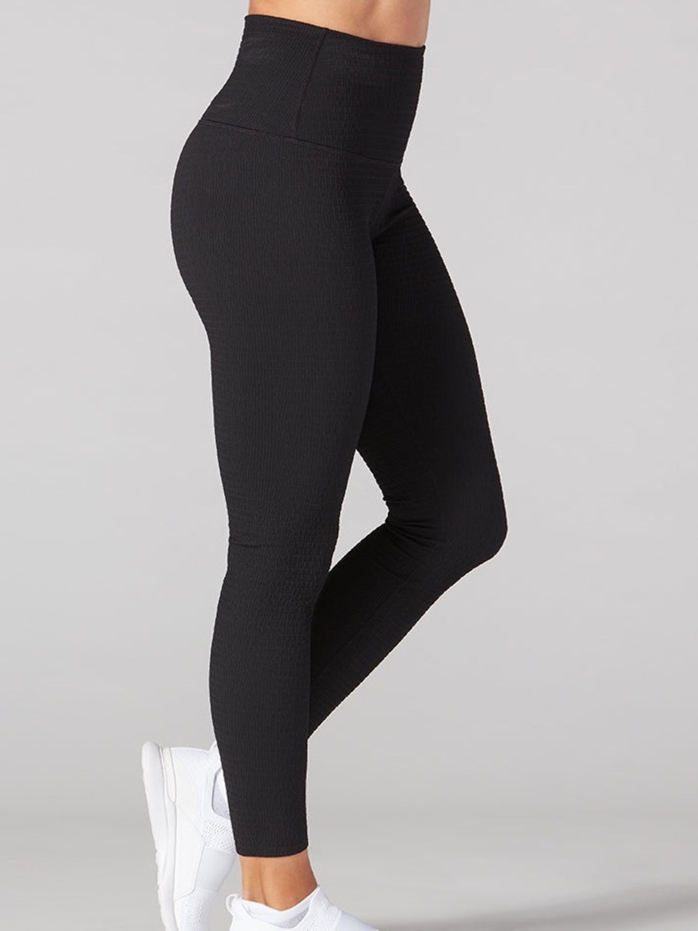 TAVI Active Seersucker texture High Waisted 7/8 Leggings - Ebony Texture Medium